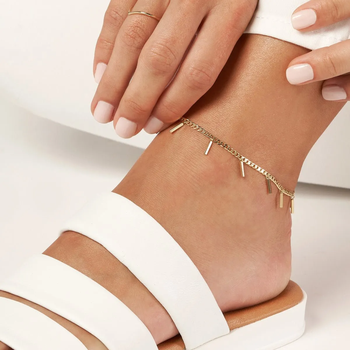 14K Yellow Gold Bar Dangles on Open Curb Chain Anklet
