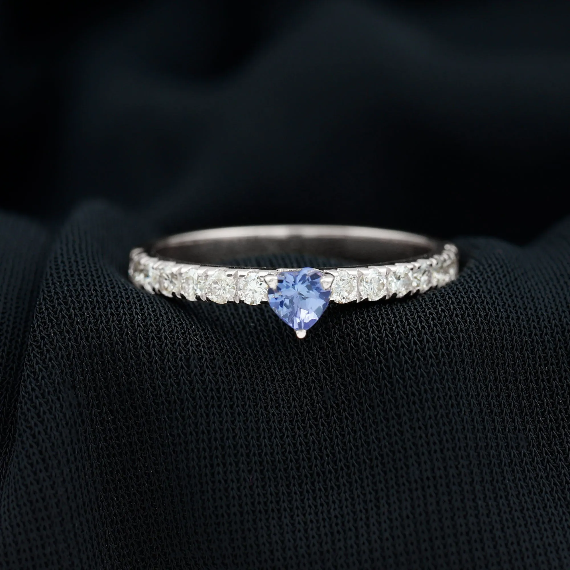 1.50 CT Heart Shaped Tanzanite Solitaire Ring with Diamond