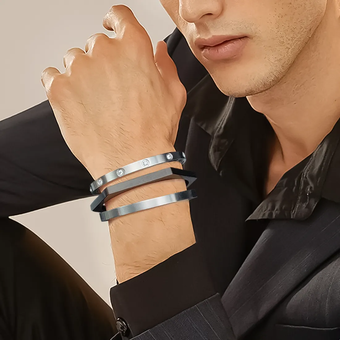 BG308W B.Tiff 8-Stone Matte Bangle Bracelet