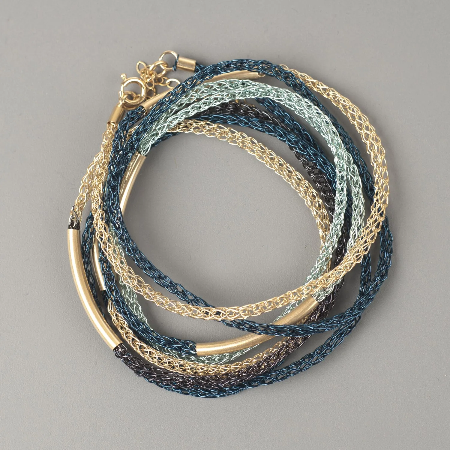 BLUE BOHO Wire crochet bracelet