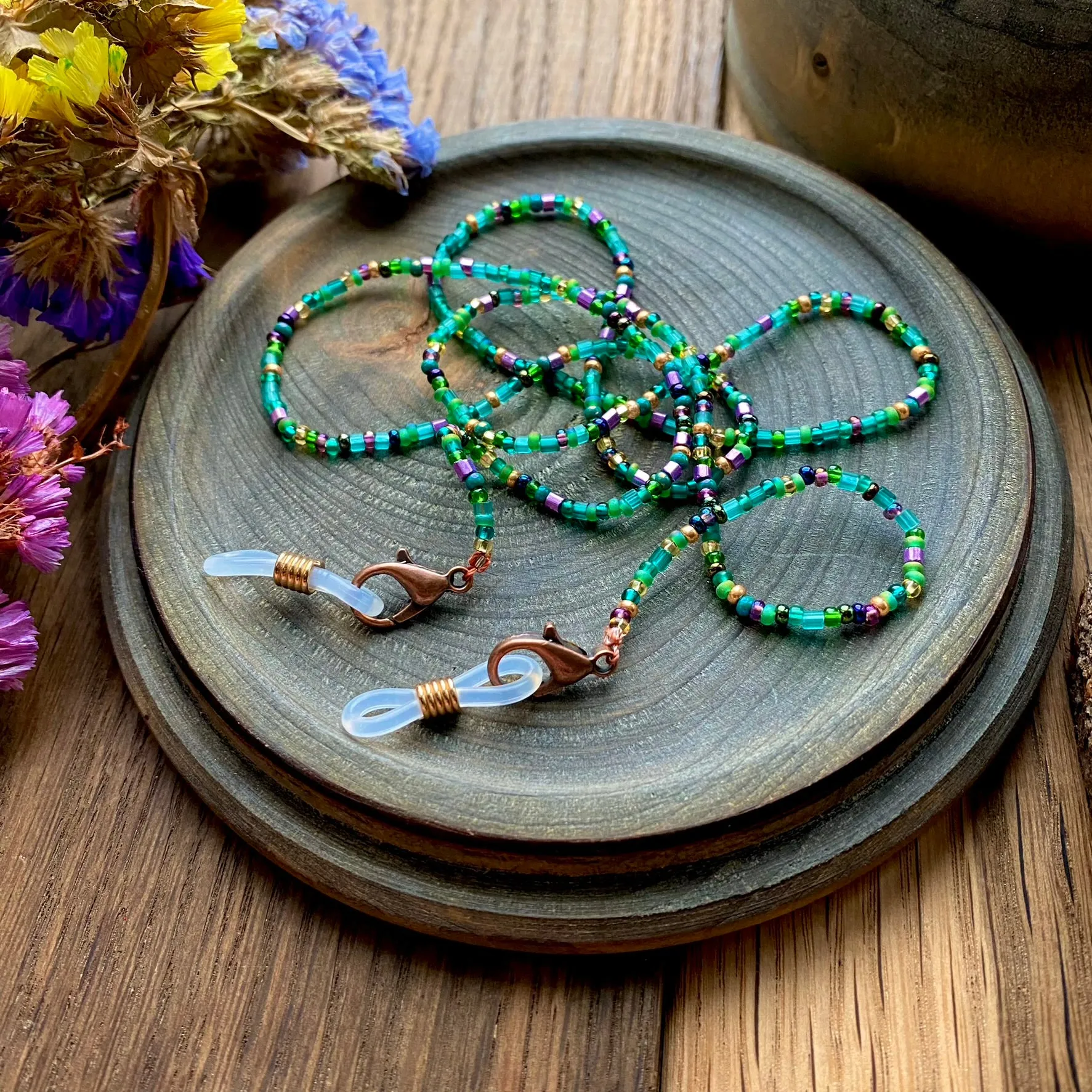 Boho Confetti Glasses chain, Emerald Purple seed beaded eyeglass chain, Hippie Bohemian eye glass chain, Cute chain, Dainty Teacher Lanyard
