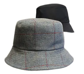 Fernandez & Roche reversible showerproof bucket hat in Blue Window check