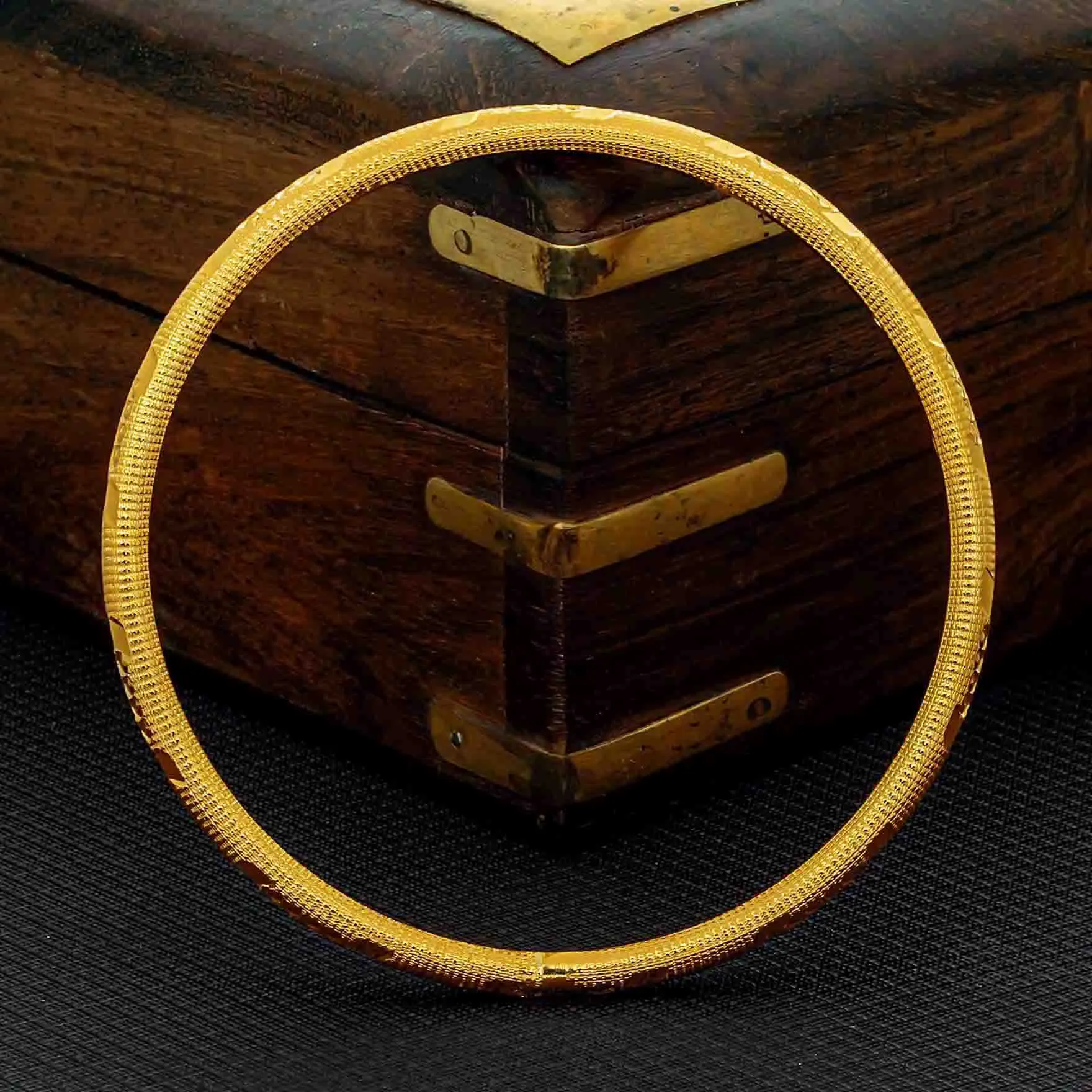 GOLDEN BANGLE PGB20-041