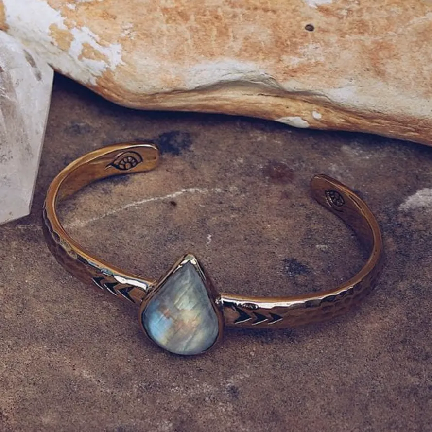 •HEIRLOOM• rainbow moonstone   brass cuff