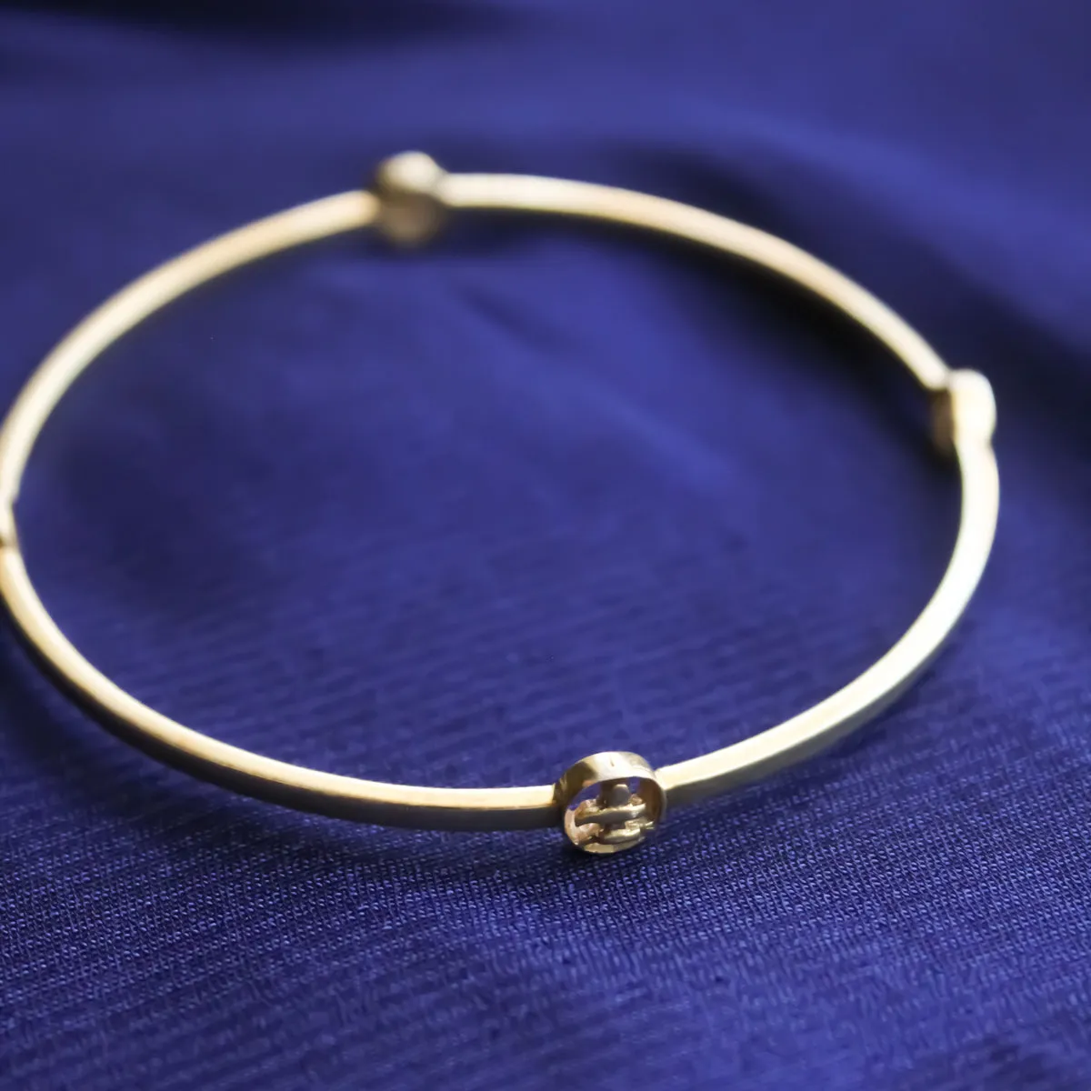 Lingam Bangle (Silver)