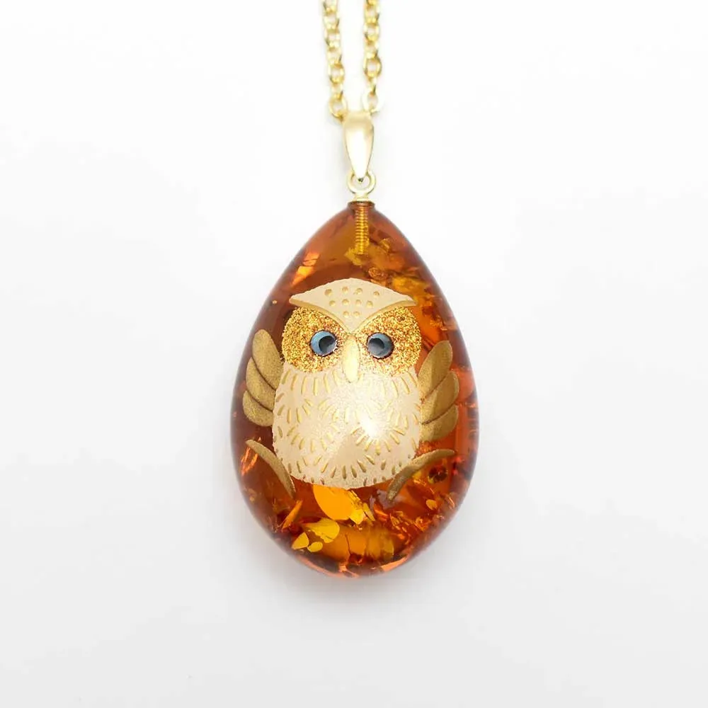 Maki-e Urushi Lacquer Reversible Pendant Necklace - Amber / White Owl and Moon -, Traditional Japanese Urushi Lacquer Jewelry
