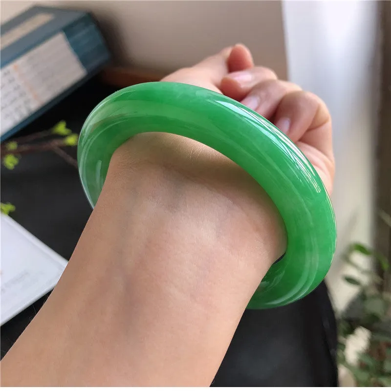 Natural Jade Bangle Jadeite Bangle Internal Diameter 58mm 00752