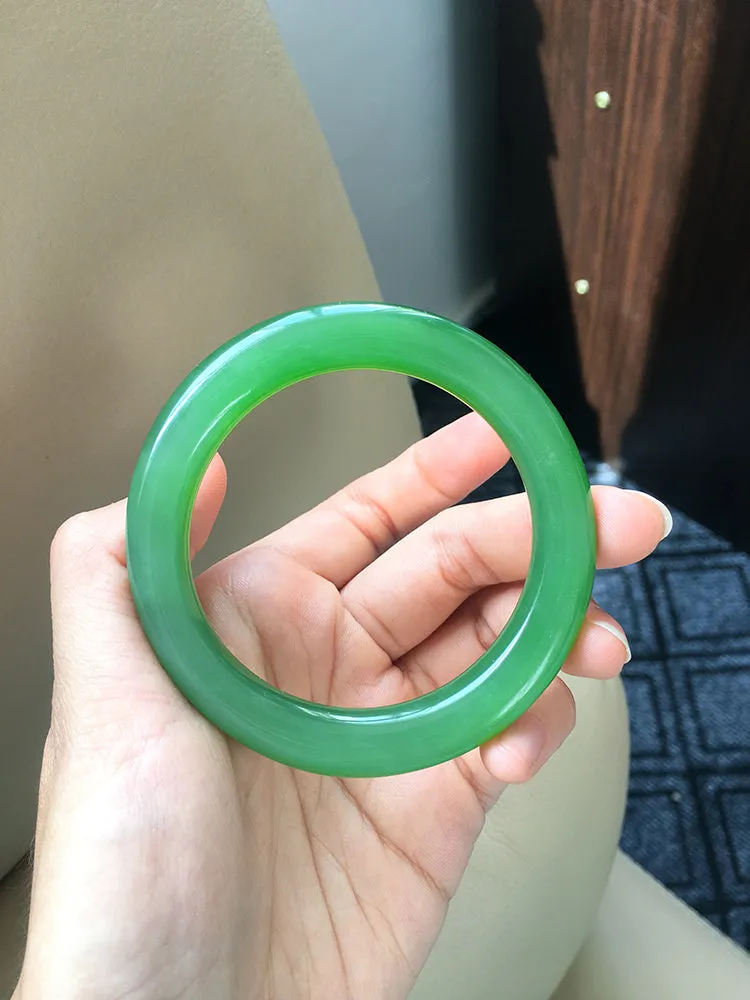 Natural Jade Bangle Nephrite Bangle Internal Diameter 54.8mm NBE034