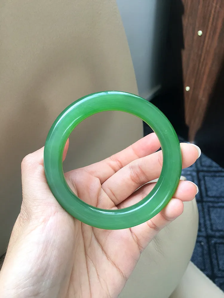 Natural Jade Bangle Nephrite Bangle Internal Diameter 54.8mm NBE034