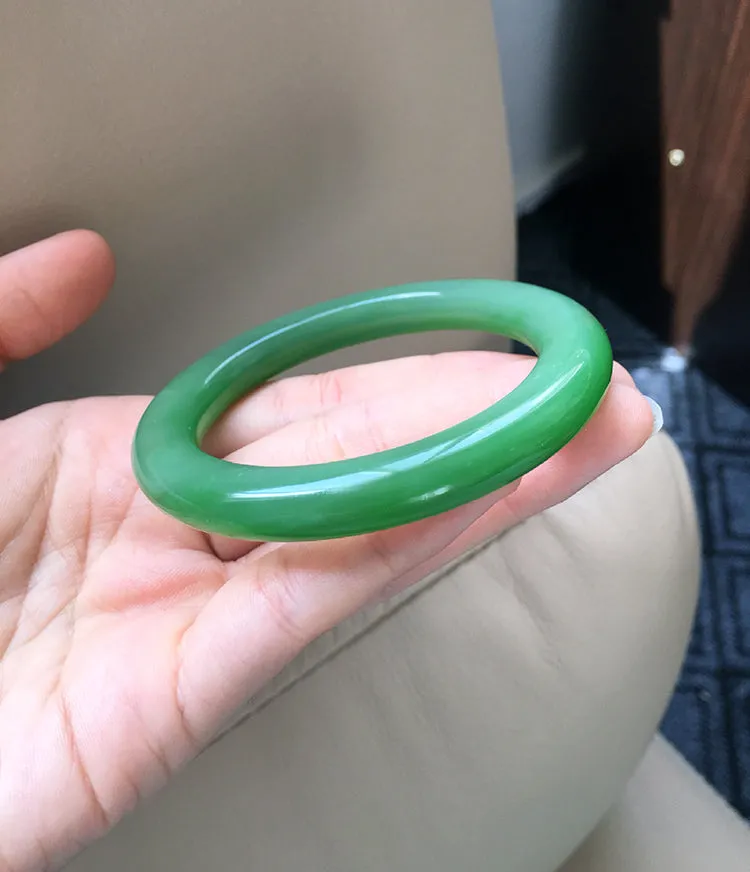 Natural Jade Bangle Nephrite Bangle Internal Diameter 54.8mm NBE034