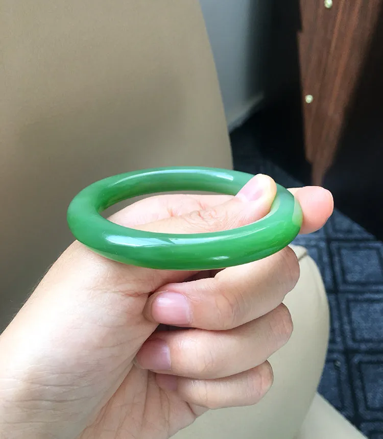 Natural Jade Bangle Nephrite Bangle Internal Diameter 54.8mm NBE034
