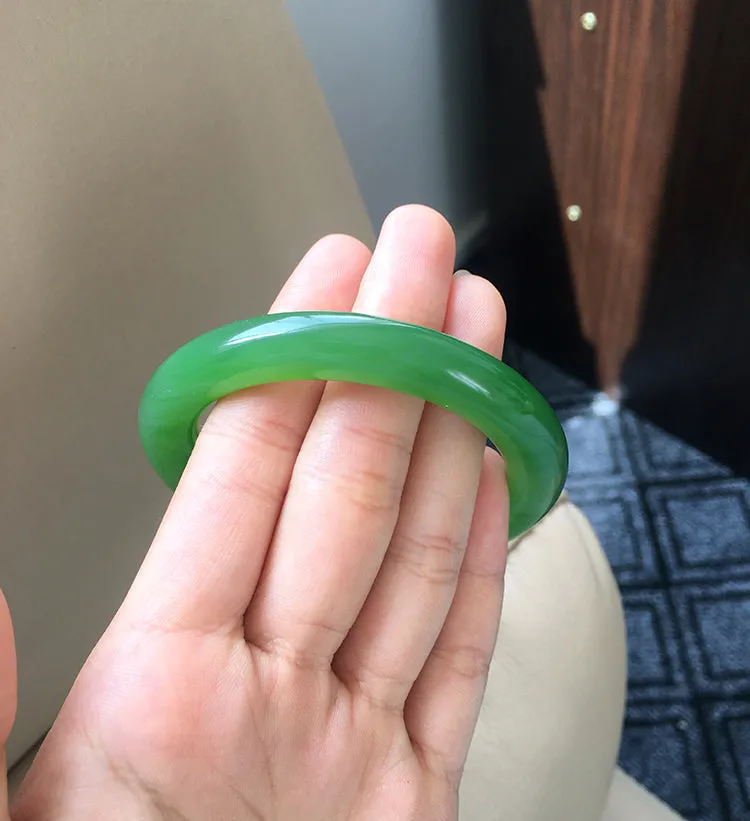 Natural Jade Bangle Nephrite Bangle Internal Diameter 54.8mm NBE034