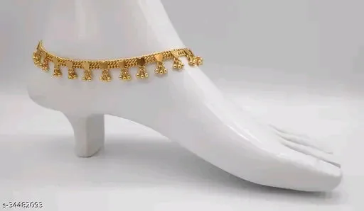 Sizzling Chunky Gold-Plated Women Anklets &amp; Toe Rings
