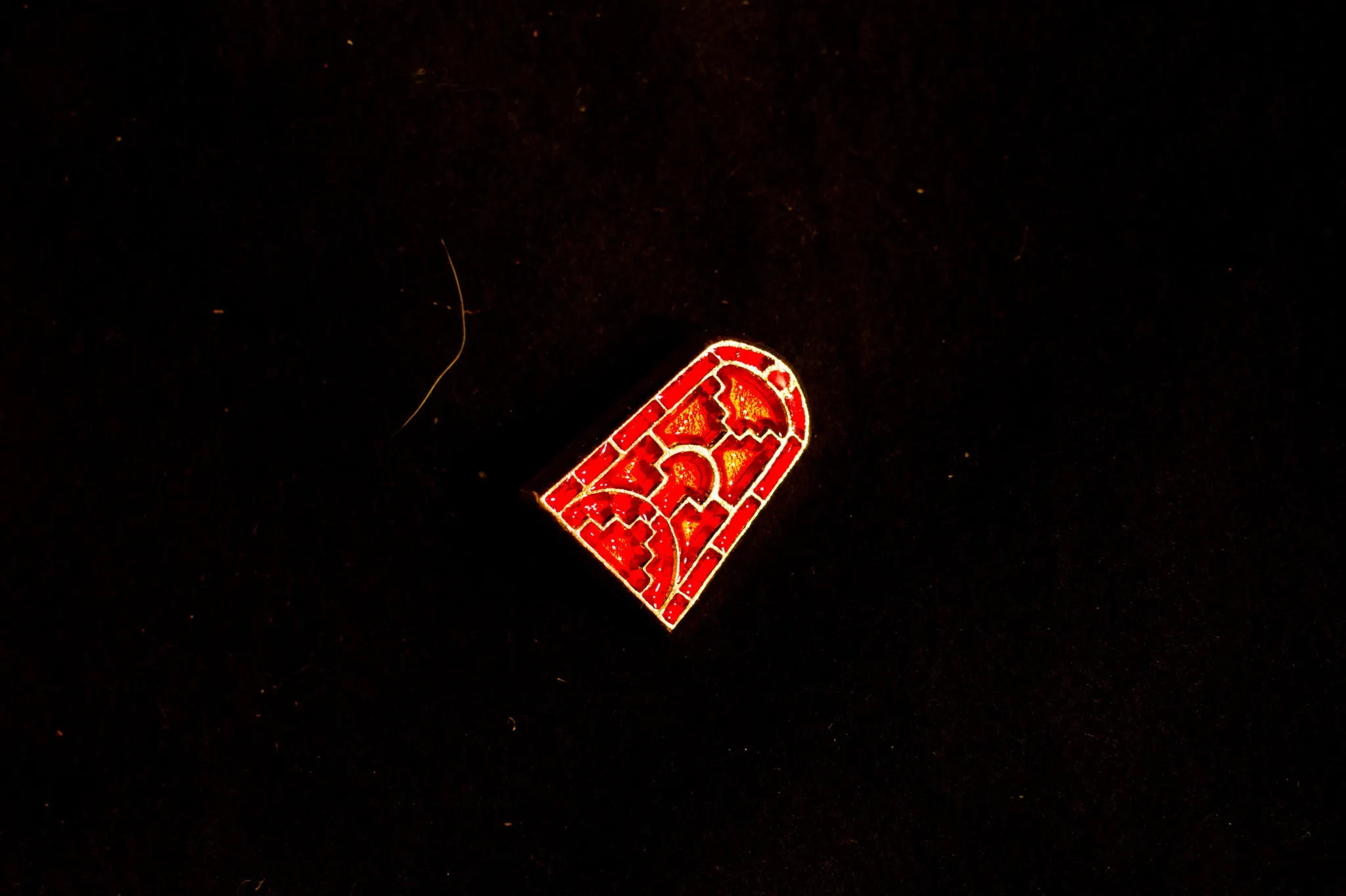 Small Sutton Hoo enamel belt tip - S-23