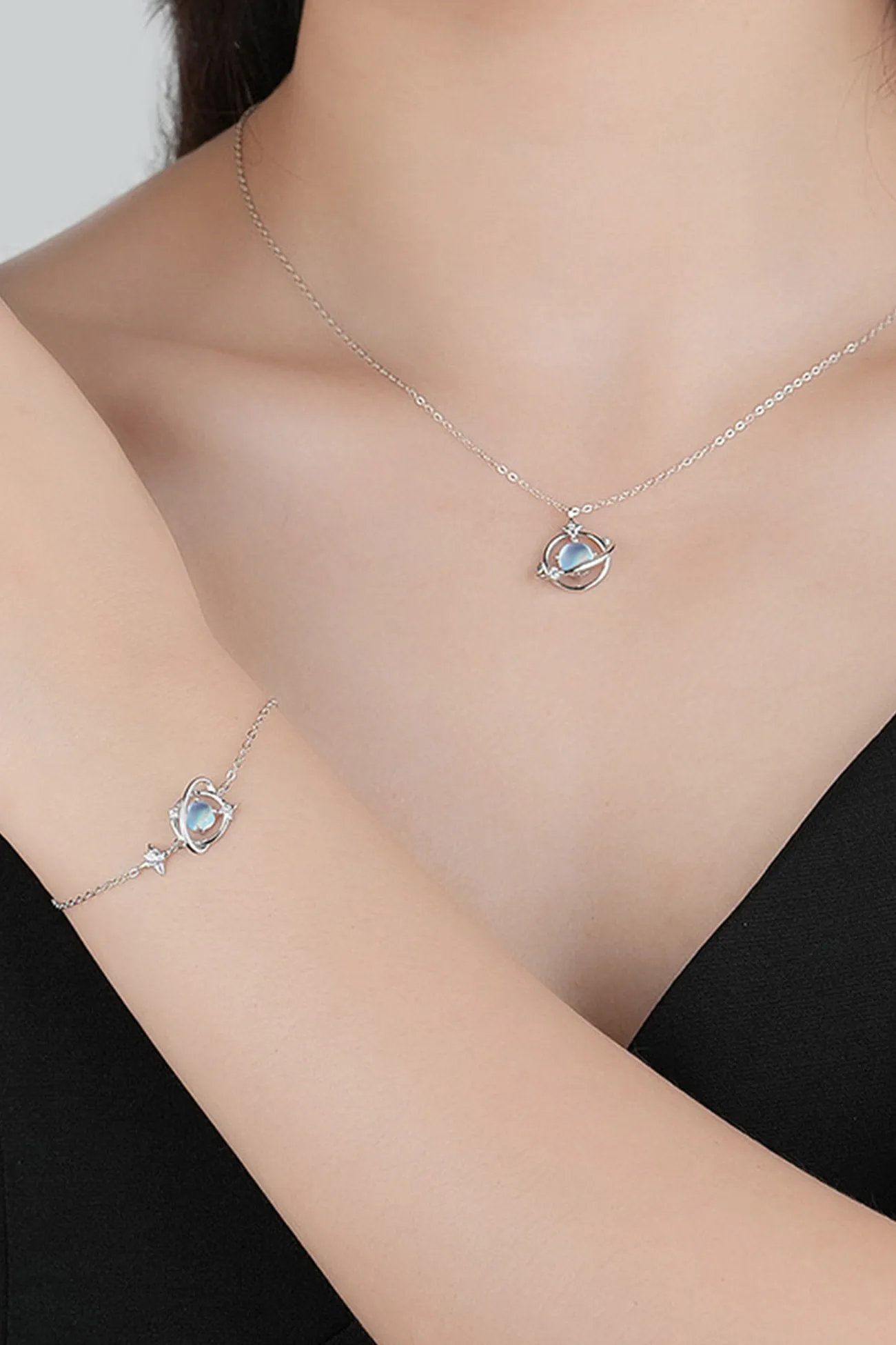 TastyHottie - Around the Planet Star Bracelet & Necklace