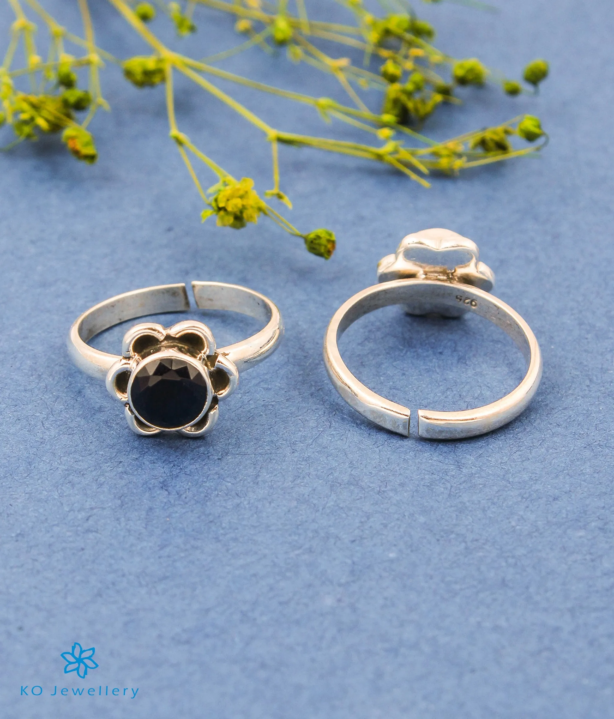 The Pauspa Silver Toe-rings (Blue)