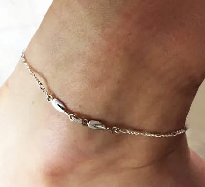 Two Petite Rowing Tulip Blades with Figaro Chain Anklet