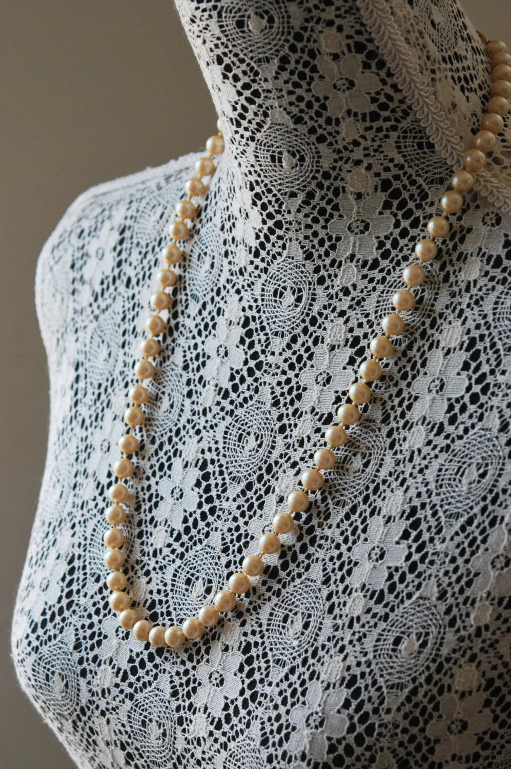 Vintage 1950s Long Strand Pearl Bead Necklace, Daytime, Wedding Bridal or Evening Costume Jewelry