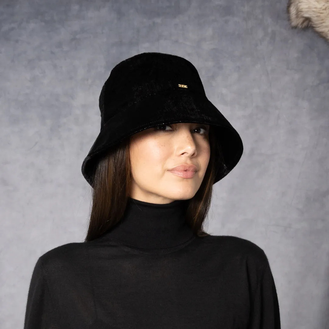Yuki Velvet Packable Bucket Hat